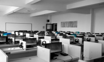 offices-g8be00d773_1280